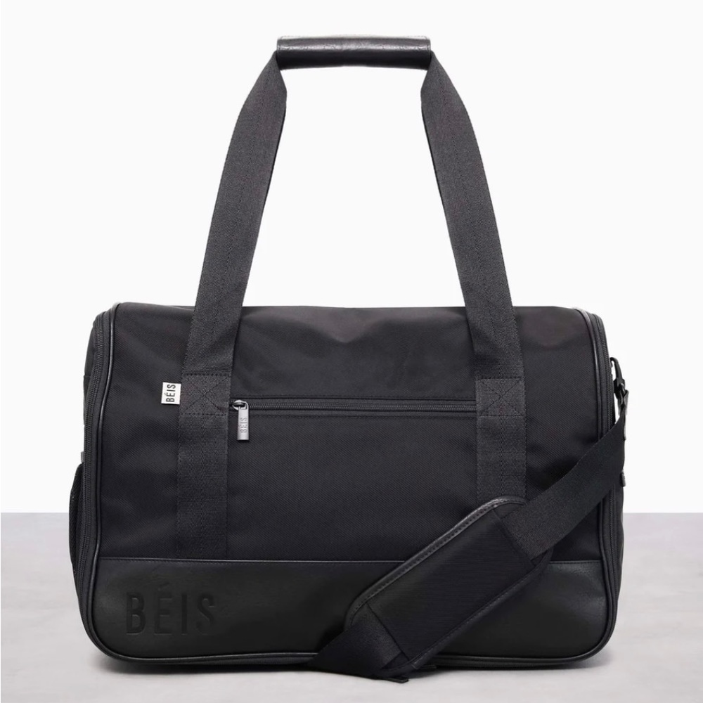 Beis hanging duffle bag